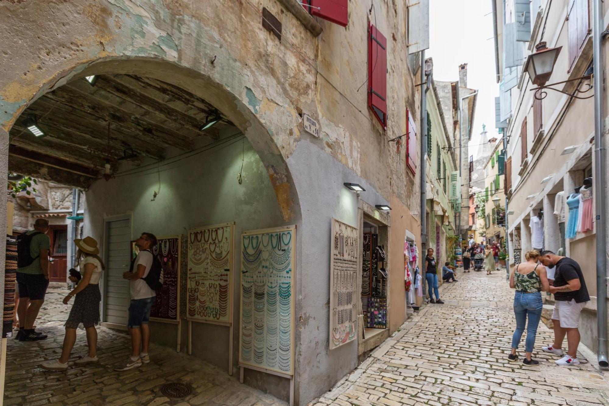 Primavera Deluxe Studio Apartment Rovinj Exterior photo