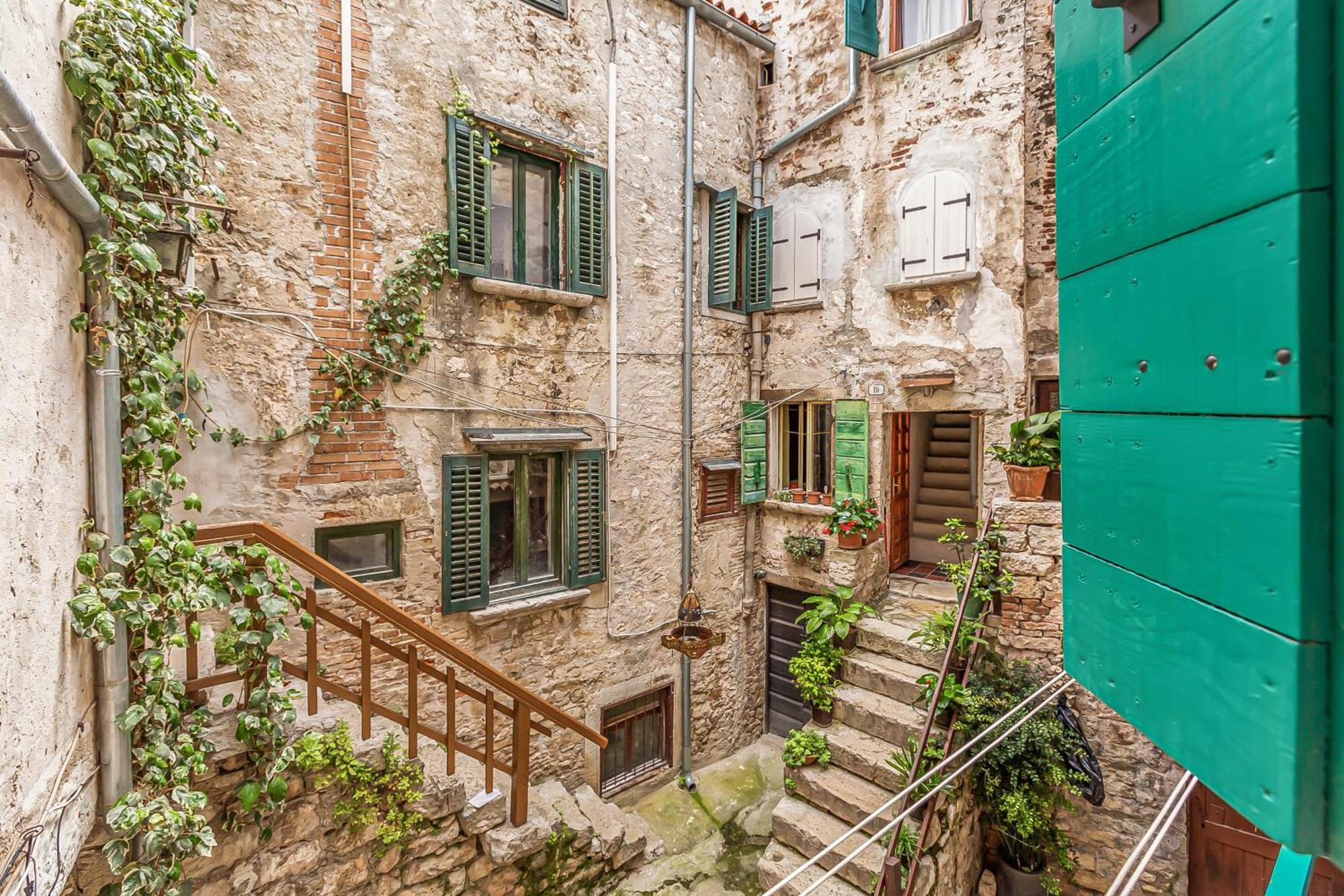 Primavera Deluxe Studio Apartment Rovinj Exterior photo